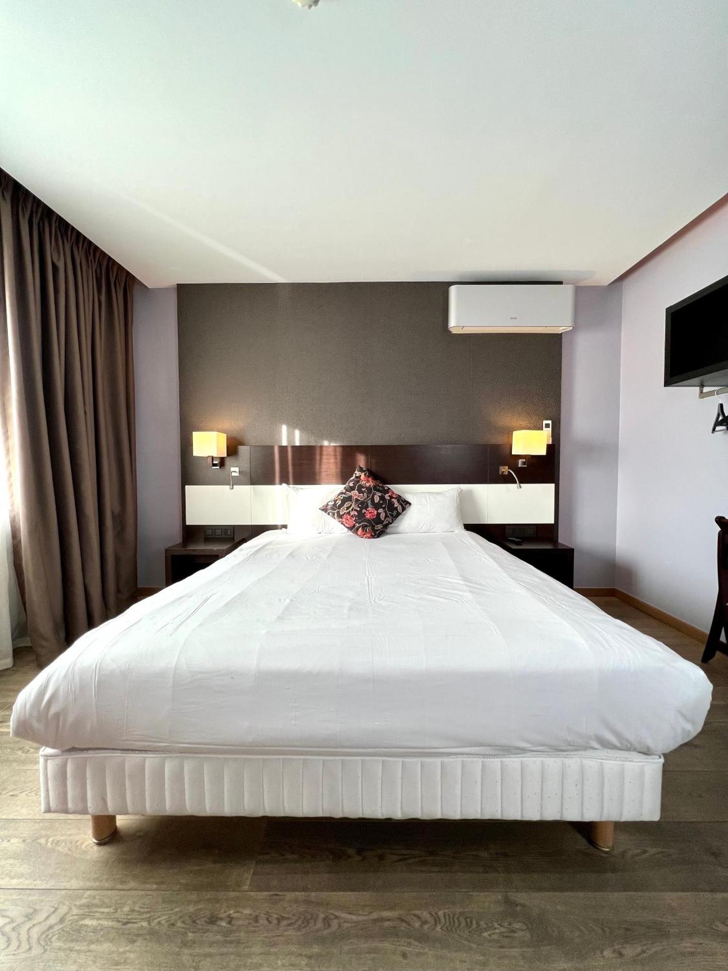 Skol L'Original Hotel Strassen Ngoại thất bức ảnh