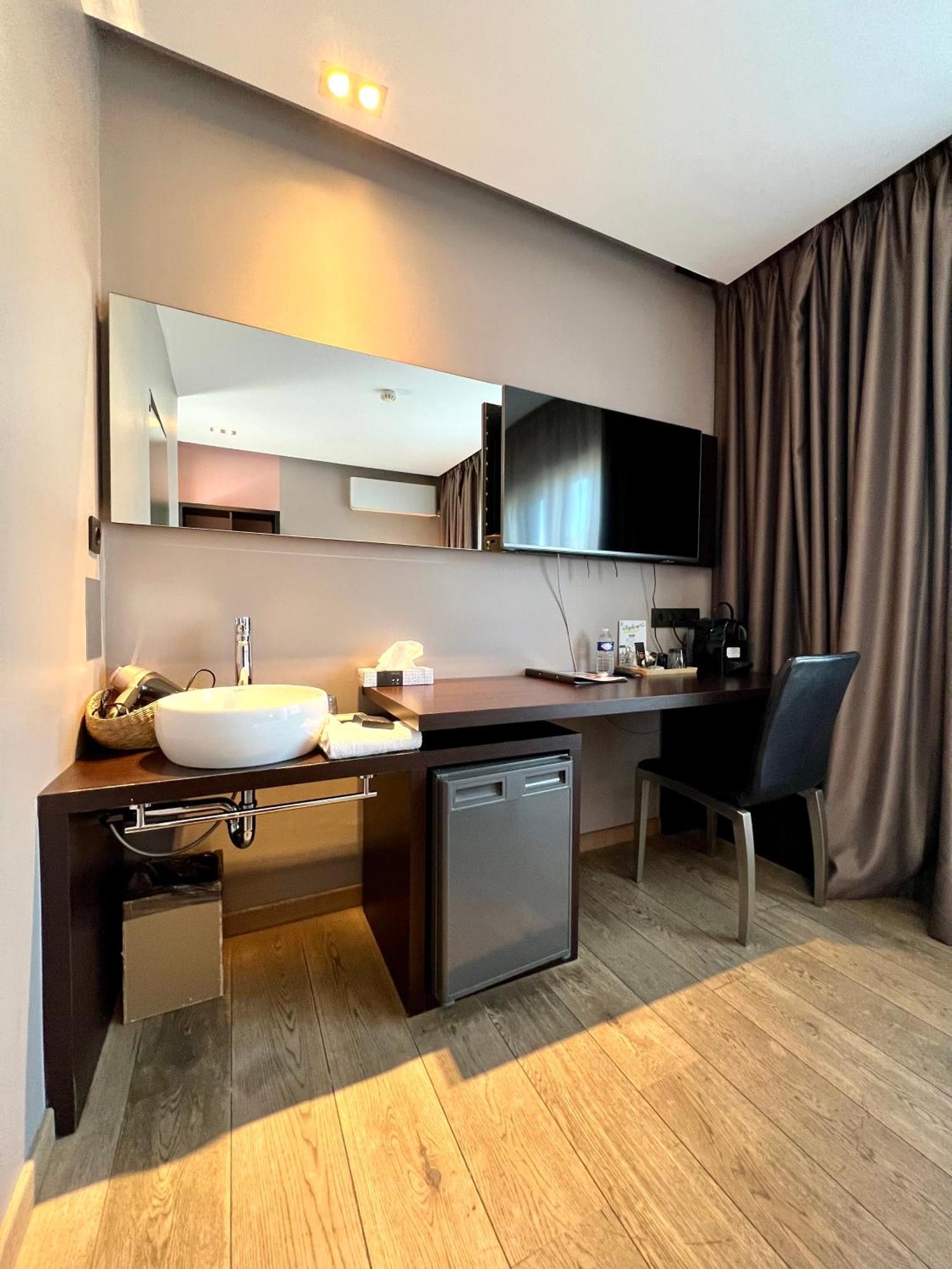 Skol L'Original Hotel Strassen Ngoại thất bức ảnh