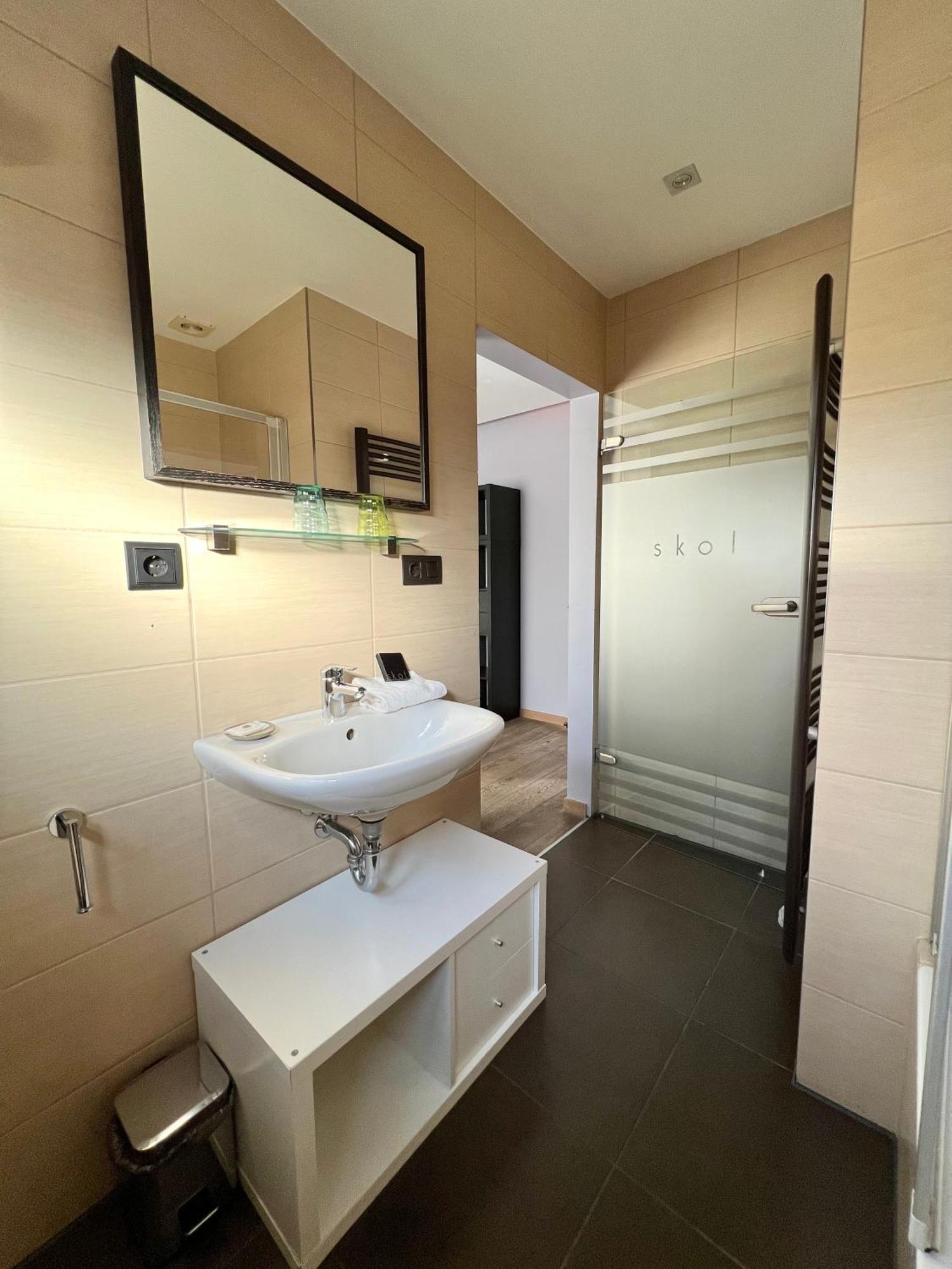 Skol L'Original Hotel Strassen Ngoại thất bức ảnh