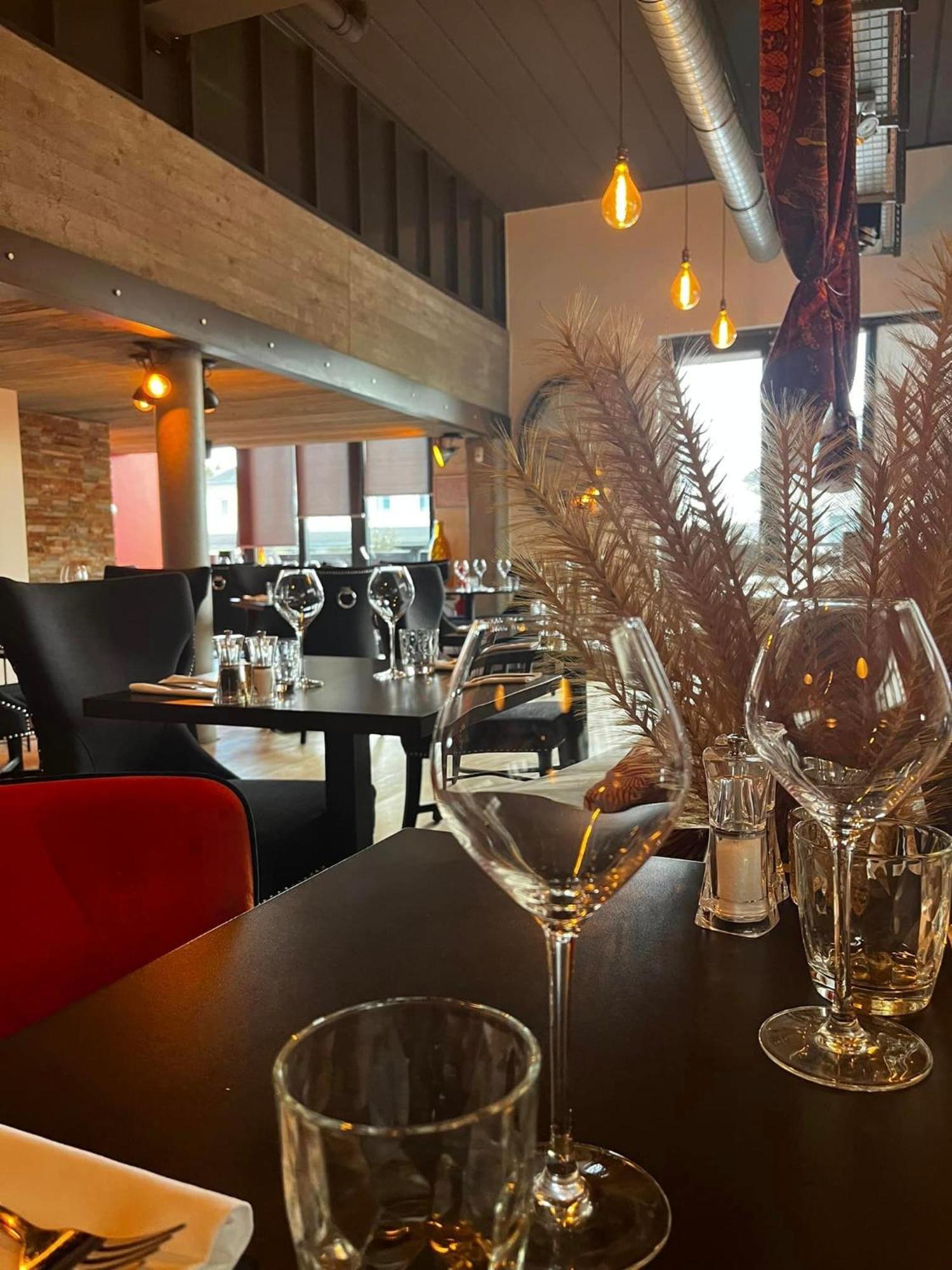 Skol L'Original Hotel Strassen Ngoại thất bức ảnh